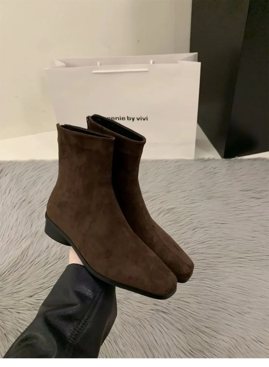 Pfirsichfarbener Rückenreißverschluss Nude-Stiefel Modischer Quadratischer Zeh Herbst/Winter-Stil Hoher Absatz Elegante Damen-Kurzstiefel – Detail 3
