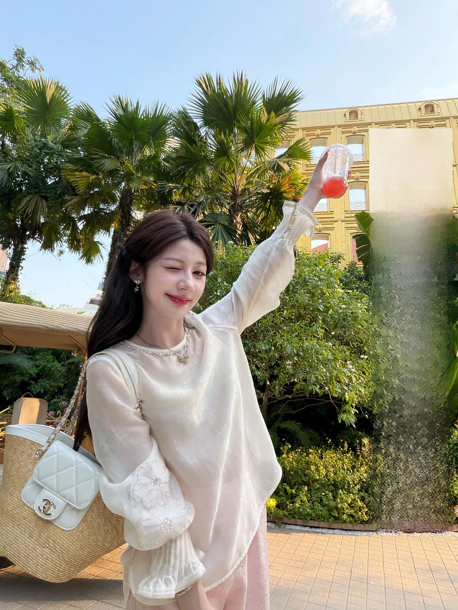 

Yingcai Quality Floral Sleeve Embroidered Shirt Women's Spring Summer Vintage Flared Sleeve Top Skin-friendly Breathable