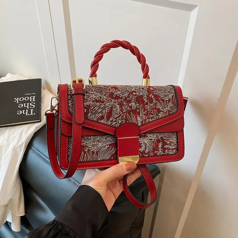 

Coveted Accessory Designer Diaper Bag For Women Luxury Leather Tote Elegant Crossbody Bag Stylish It-Bag