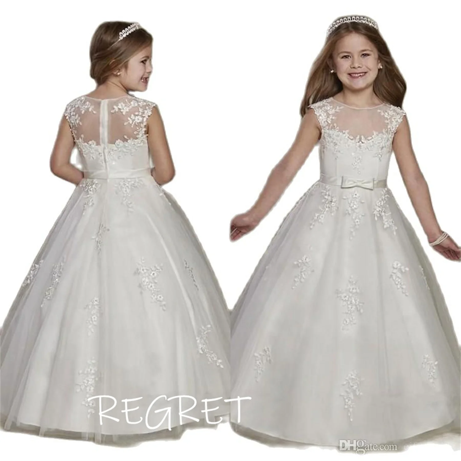 2023 Lovely Flower Girls Dresses for Weddings Cute Sheer Lace Applique Jewel Neck Ivory A Line Tulle Princess Communion Dress Fl