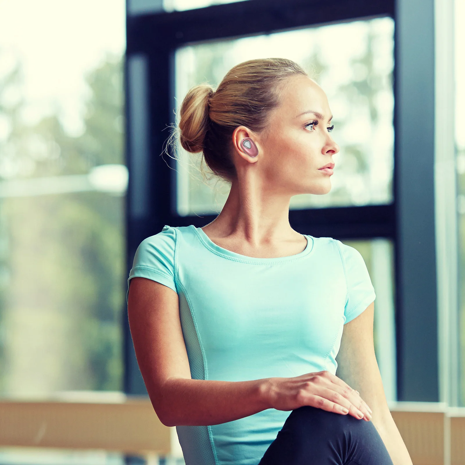 

Earphone Wireless Mini Invisible In-Ear Sports Headset Power Display Voice Control Call Music Support True