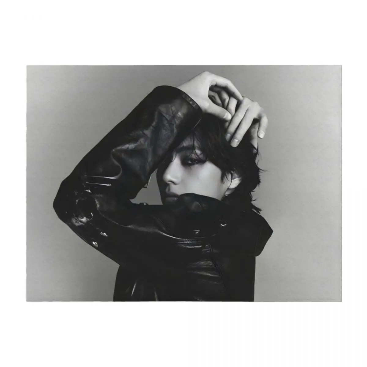 

Taehyung monochrome Layover Throw Blanket blankets ands Sofa Throw Winter beds Blankets