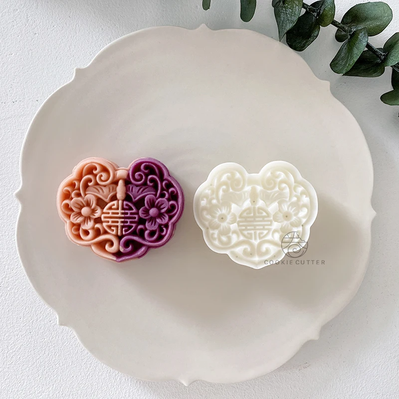 Ruyi Lock Lion Shape Mooncake Mold Chinese Festival Auspicious Baking Mould Wishes Hand Pressure Plunger Cookie Cutter Bakeware