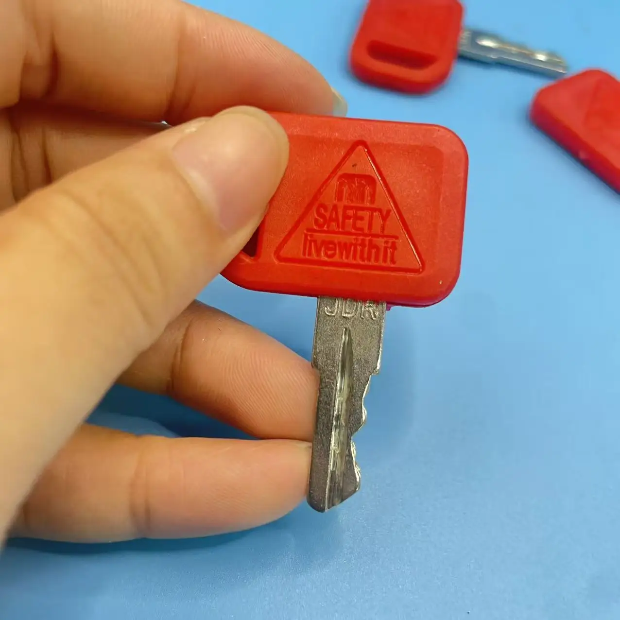 JDR 1/5/10PCS Excavator Keys for AT195302 AR51481 600 Loaders Backhoe Tractor Heavy Equipment Key