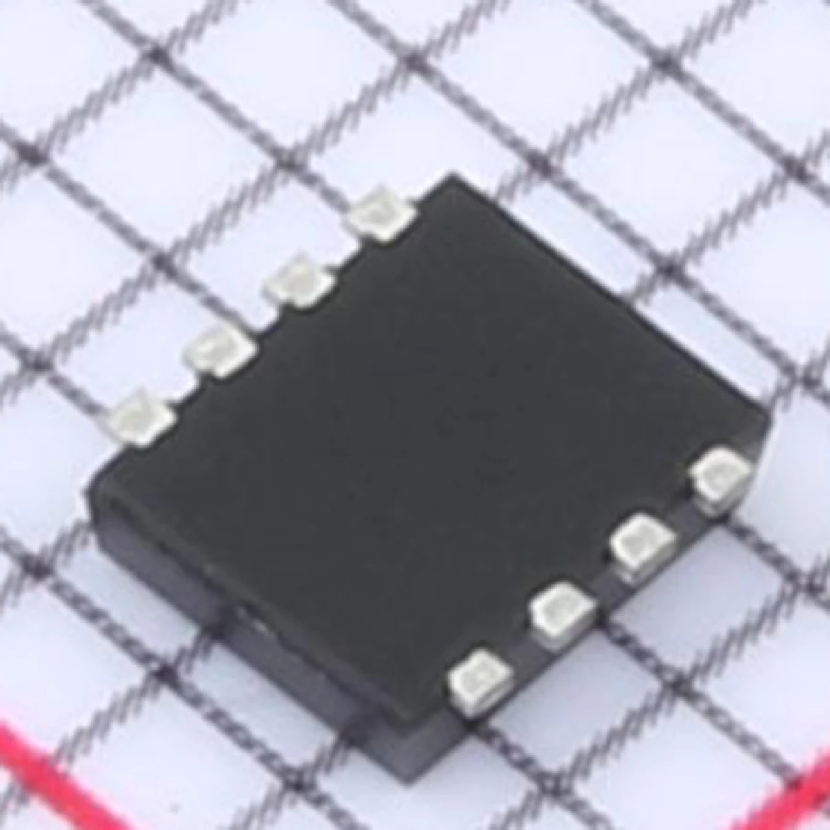 QS8J13TR Marking J13 NEW Original Field Effect Tube (MOSFET) J13 1.25W 12V 5.5A 2 P-Channel TSMT8 SMD 8PIN QS8J13TR MOSFET J13