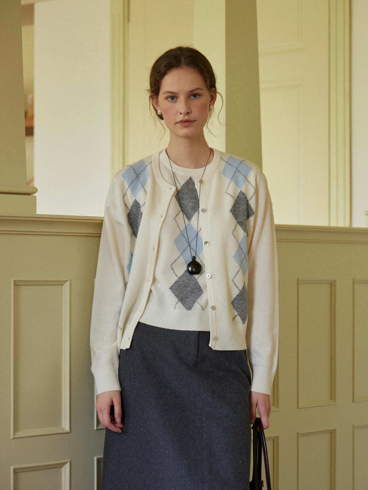 

Женский вязаный кардиган из 100% шерсти с круглым вырезом, узором «Алмазная сетка» и длинными рукавами, мягкий и уютный, в университетском стиле