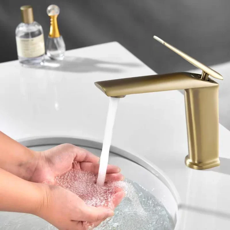 Luxury Hotel All-Copper Gunmetal Gray Basin Brushed Gold Faucet Bathroom Sink Cold/Hot Splash-Proof Faucet