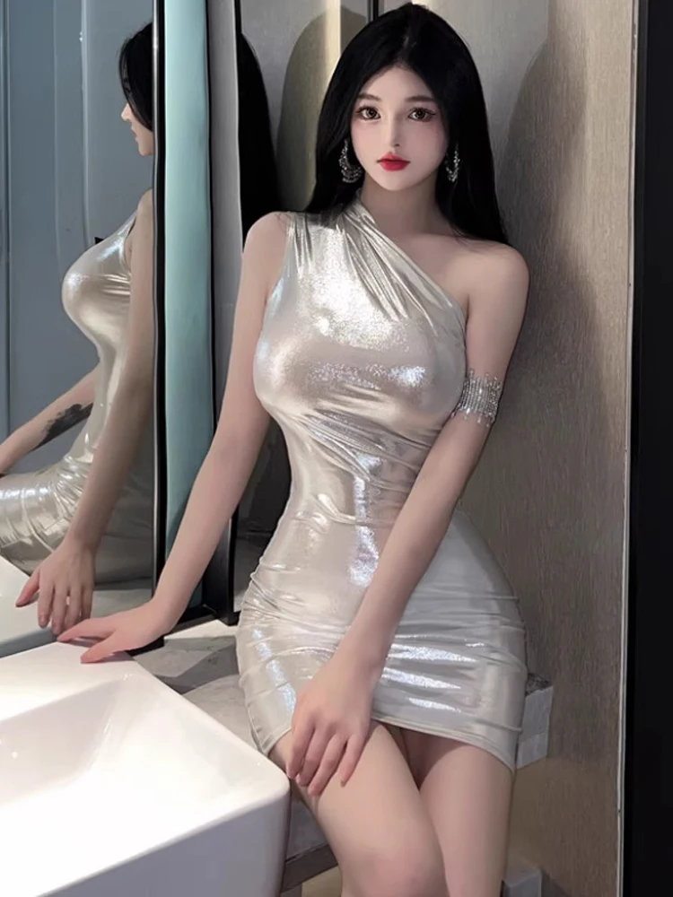 موضة الصيف تصميم جذاب وملفت للانتباه فستان قصير مثير للنساء بتصميم نحيف وملتصق بالجسم مع أحزمة كتف ملفوفة حول الجسم #4