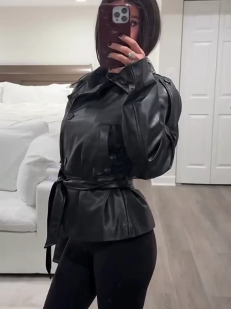 معطف نسائي من الجلد الصناعي معطف خريفي أسود للنساء جديد في المعاطف والسترات سترة واقية ملابس الشارع الشهير بأكمام طويلة