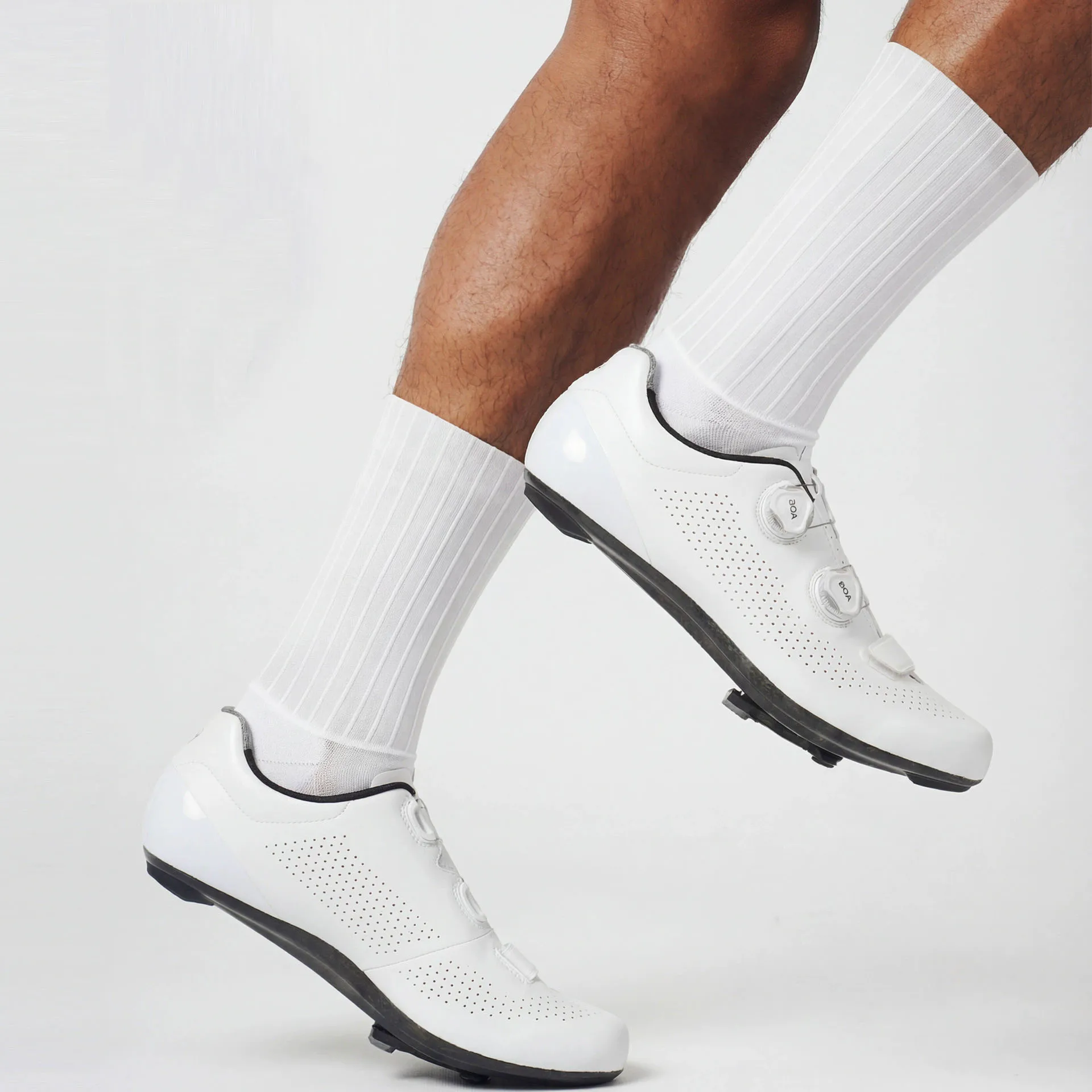 

Aero Aerodynamic Cycling Socks Breathable High-Elastic Wind-Breaking Bicycle Silicone Non-Slip Sports Mid-Tube Team Socks for Men and Women Sr-08Generic