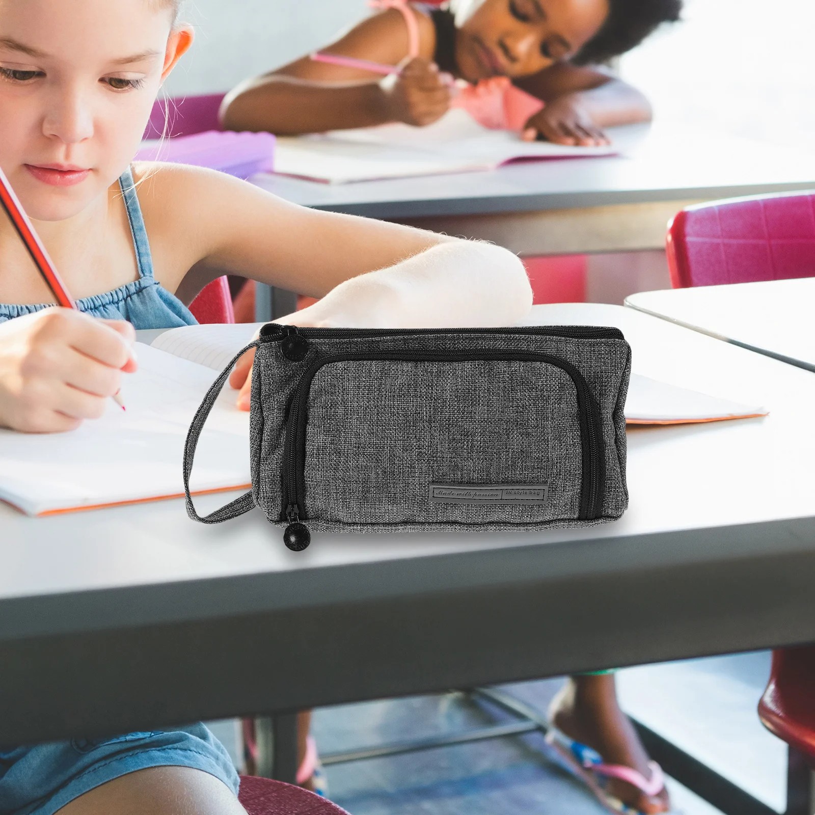 

Large Capacity Pencil Pouch Strong Zipper Long-Lasting Material Compact Size Travel-Friendly Pen Case for Students Daily Use