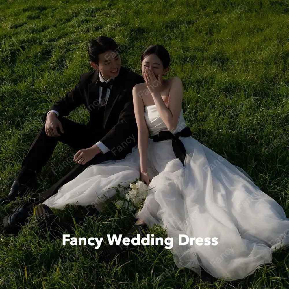 

Fancy Simple Korea Strapless Wedding Dress Photo Shoot A Line Soft Tulle Bridal Gown Sleeveless Floor Length 웨딩드레스 Custom Made