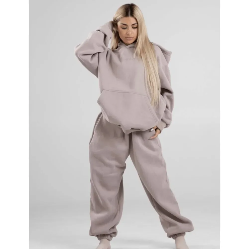 Sweat-shirt à capuche et pantalon pour femme, costume brodé à la mode, pantalon de sport ample et décontracté, ensemble 2 pièces, nouvelle collection automne hiver