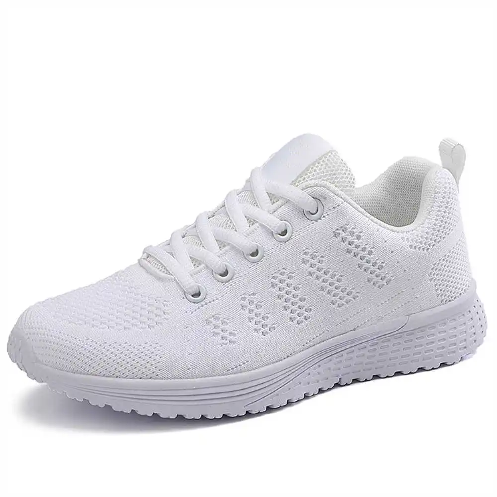 

Flat-heeled Big Size Basketball Sneakers For Women Skateboarding Flat Shoes Woman Red Trainers Women Sports Class Krasovki