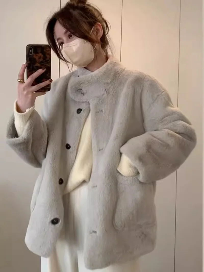 Fur Jacket Women's Short Style 2025 Autumn And Winter New Item Environmentally Friendly Mink Fur Top Coat W641