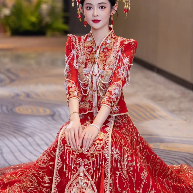 

The new Chinese-style wedding dress bride's fitted gown dragon and phoenix mesh gauze are now available