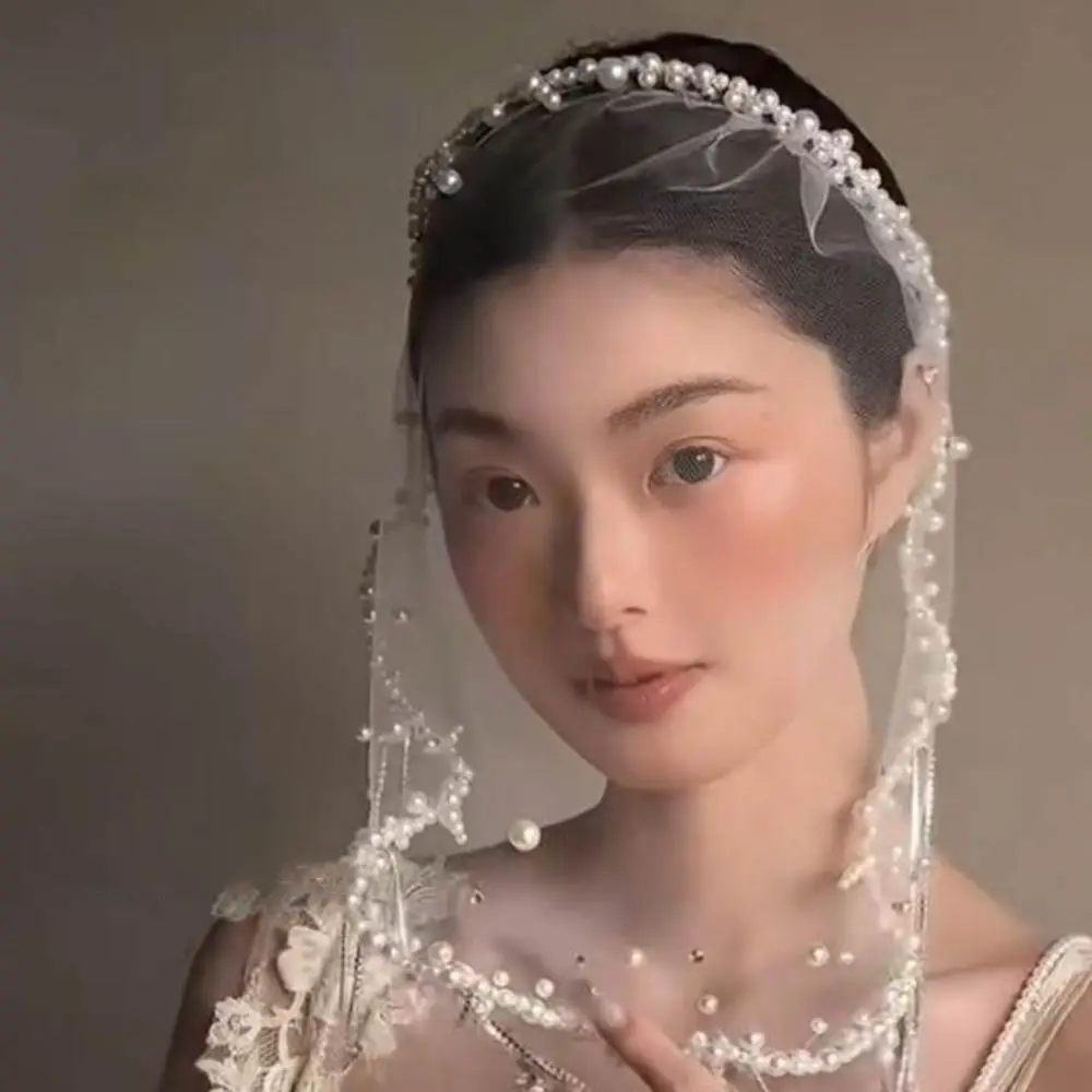 

Elegant Pearls Beads Brides Veil Tassels Short Wedding Veils Tulle White Bride Head Gauze Bride Jewelry