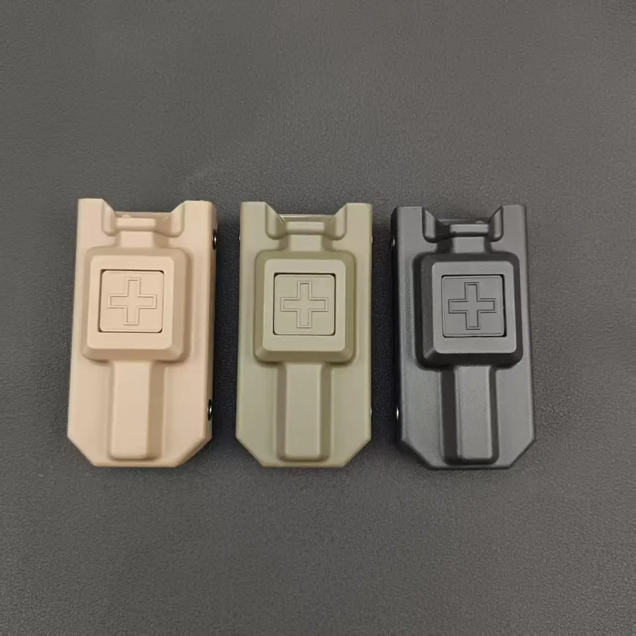 

Тактический нейлоновый чехол MOLLE в комплекте - Комбинированный жгут-турникет CAT с фиксатором на 95 мм