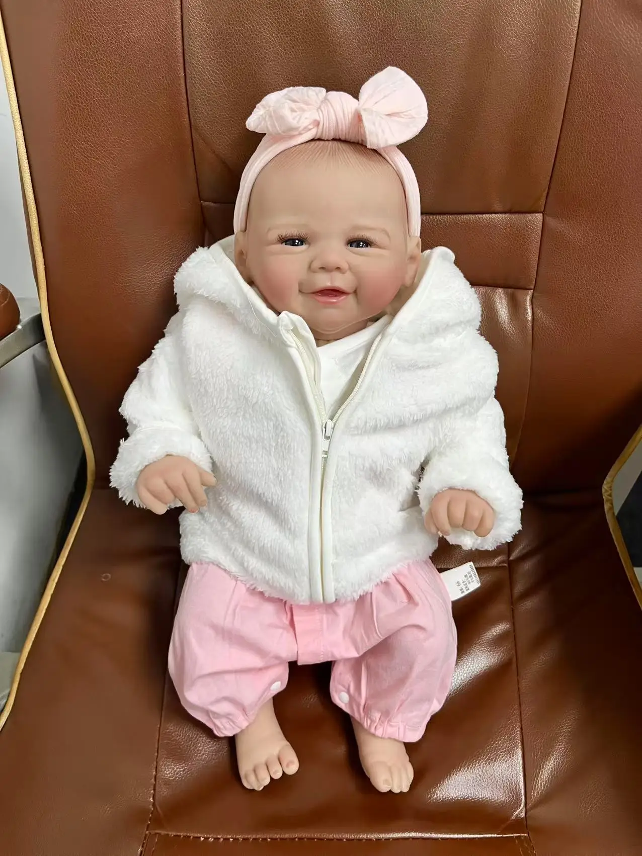 48CM Reborn Baby Dolls Vivienne Real Touch Lebensechte Neugeborene Baby 3D Haut Mehrere Schichten mit sichtbaren Adern Schöne Reborn Puppen