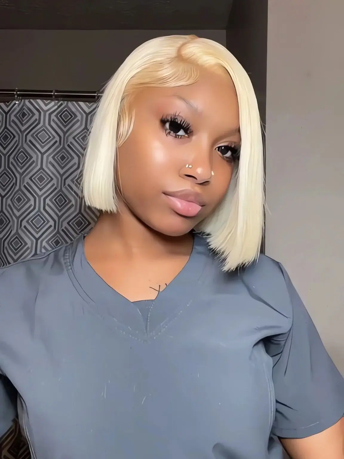 قصيرة مستقيم بوب شعر مستعار خصلات الشعر المستعار الإنسان شقراء 613 الملونة الدانتيل الجبهة خصلات الشعر المستعار الإنسان 13x4 الدانتيل أمامي باروكة من شعر طبيعي للنساء