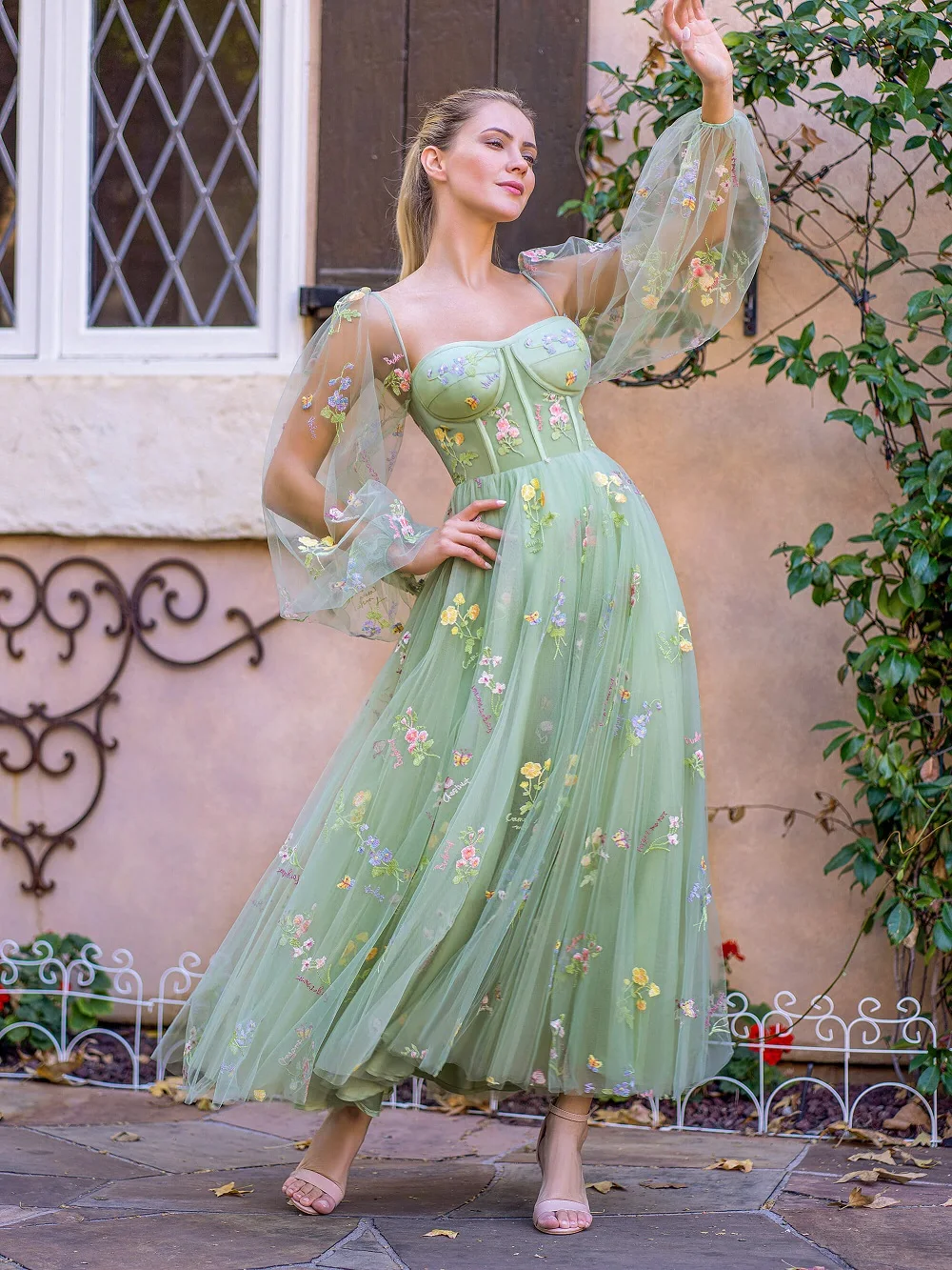 Sweetheart Floral Embroidered Prom Dress with Lace Up Back Women Green Puff Sleeves A Line Tulle Midi Formal Evening Party Gowns