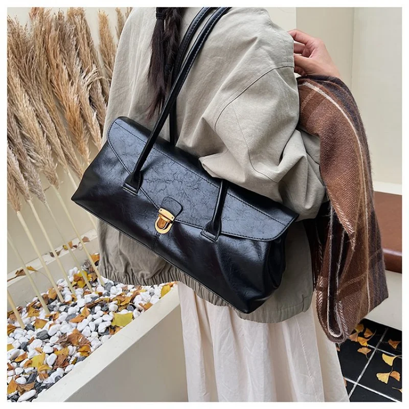 حقائب يد نسائية أنيقة مصنوعة من الجلد الصناعي تتميز بمظهر يومي عصري وخفيف الوزن وناعم #4