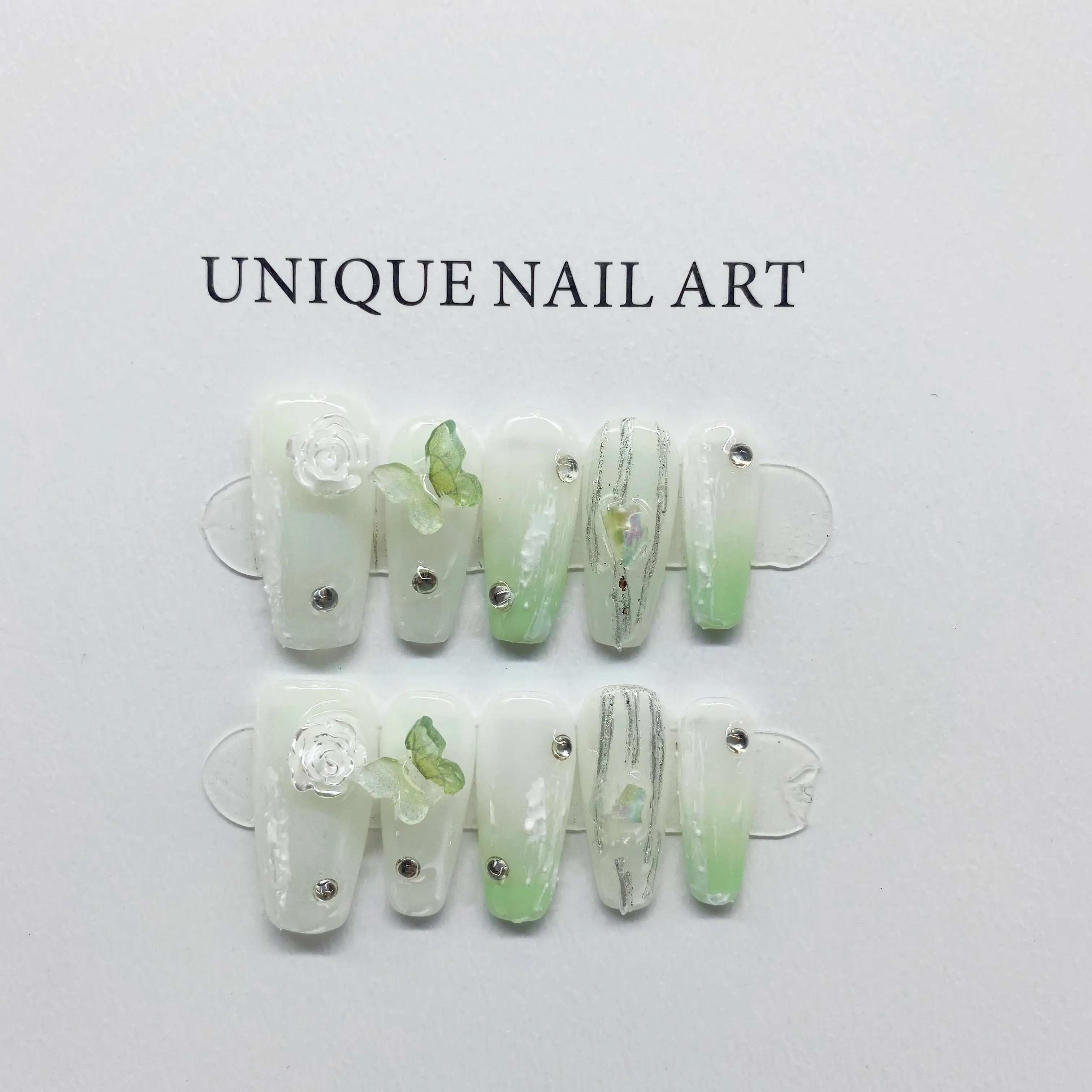 Green Wonderland Ins Style Detachable Reusable High-Quality Elegant White Handmade Press On Nails