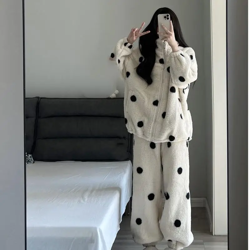 

Girl Coral Fleece Leisure Wear Pajamas Autumn Korean Version Fleece-Lined Thicken Flannel Cute Student Loungewear Set Dopamine