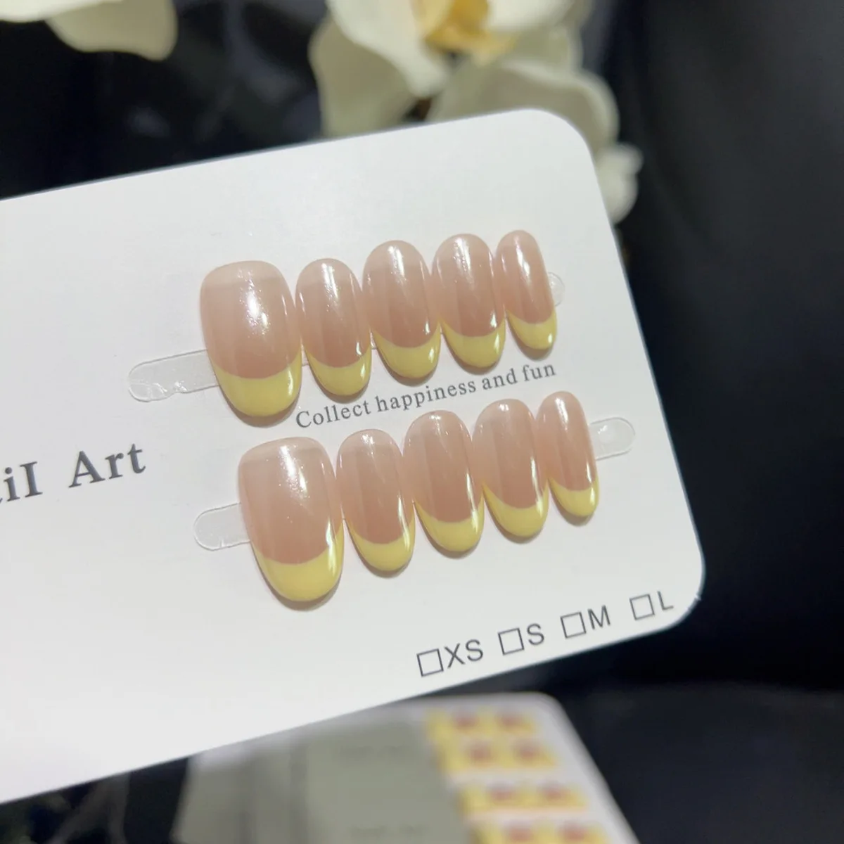 

10pcs Yellow French Press on Nails Aurora Gradient Nail Art Minimalist Simple False Nails Cat Eye Nail Short Almond Fake Nails