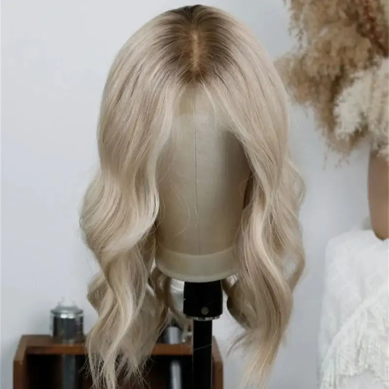 

Термостойкий синтетический парик с кружевной передней частью, светло-русый с балаяжем, натуральные волны, без клея, 16 дюймов, с эффектом растающих пепельных корней