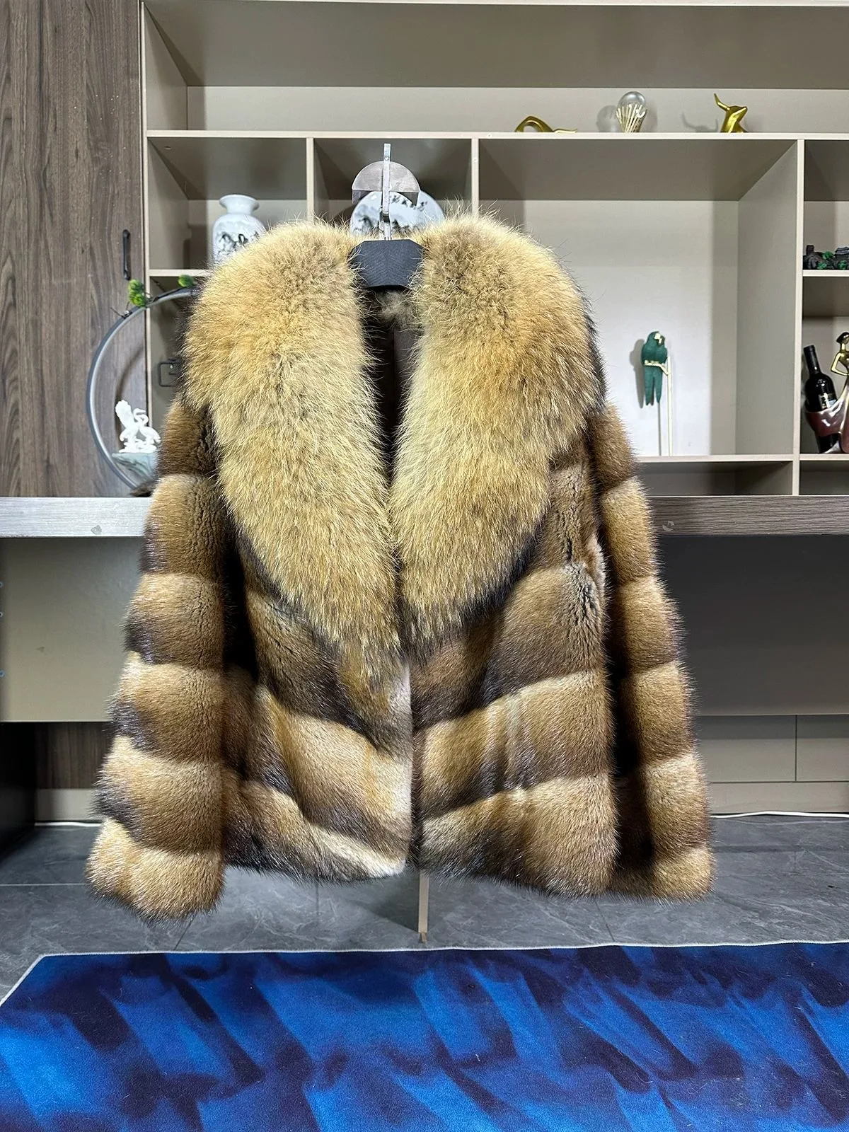 Hot Selling Short Luxury Mink Fur Coat Women's Imported Raccoon Fur Collar High-quality Mink Fur Overcoat Real Fur Coat