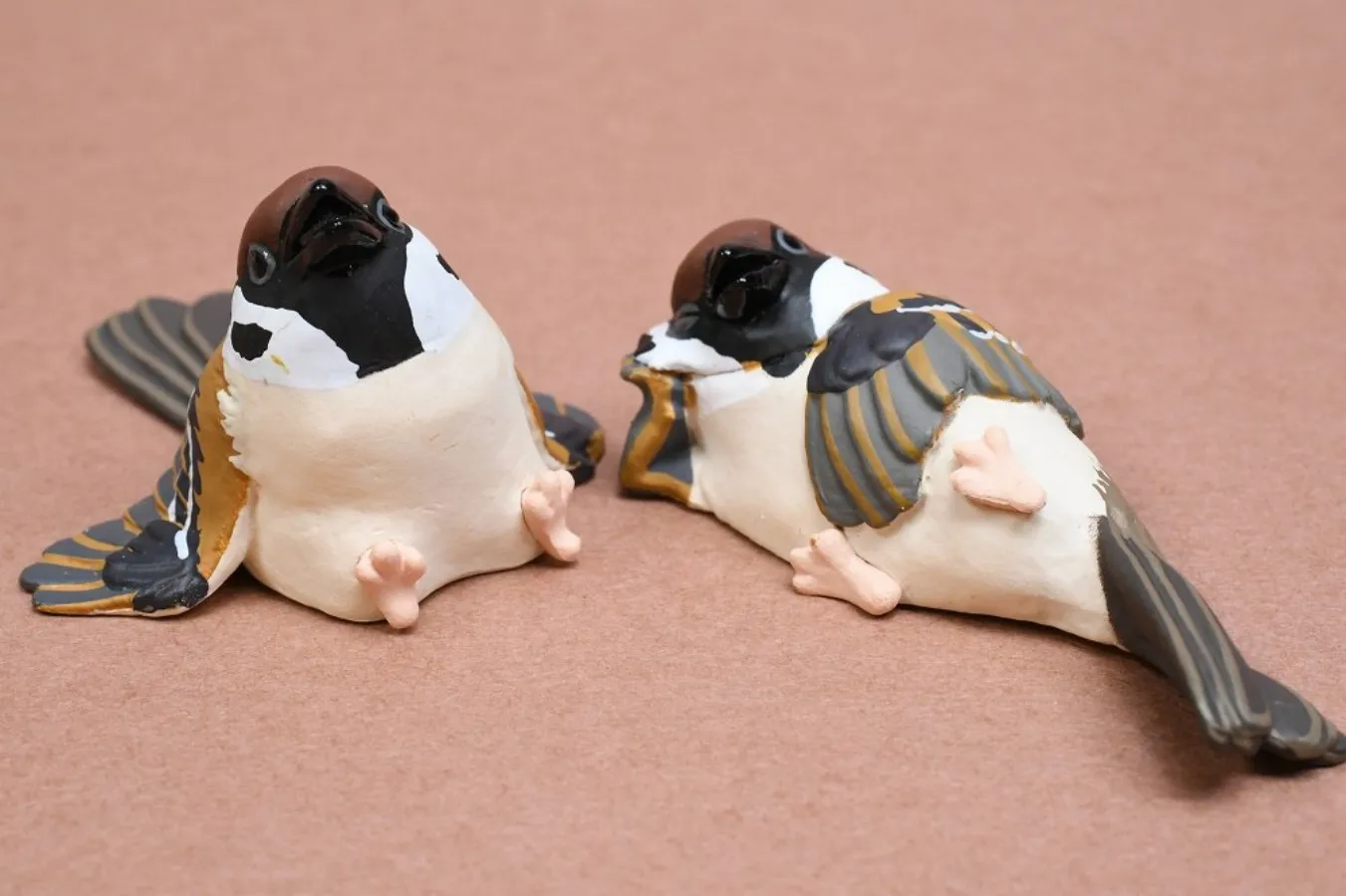 Original capsule toys cute kawaii Lazy Sparrow The Bird's Holiday resting sitting animal desk ornaments gacha gifts figure view 5