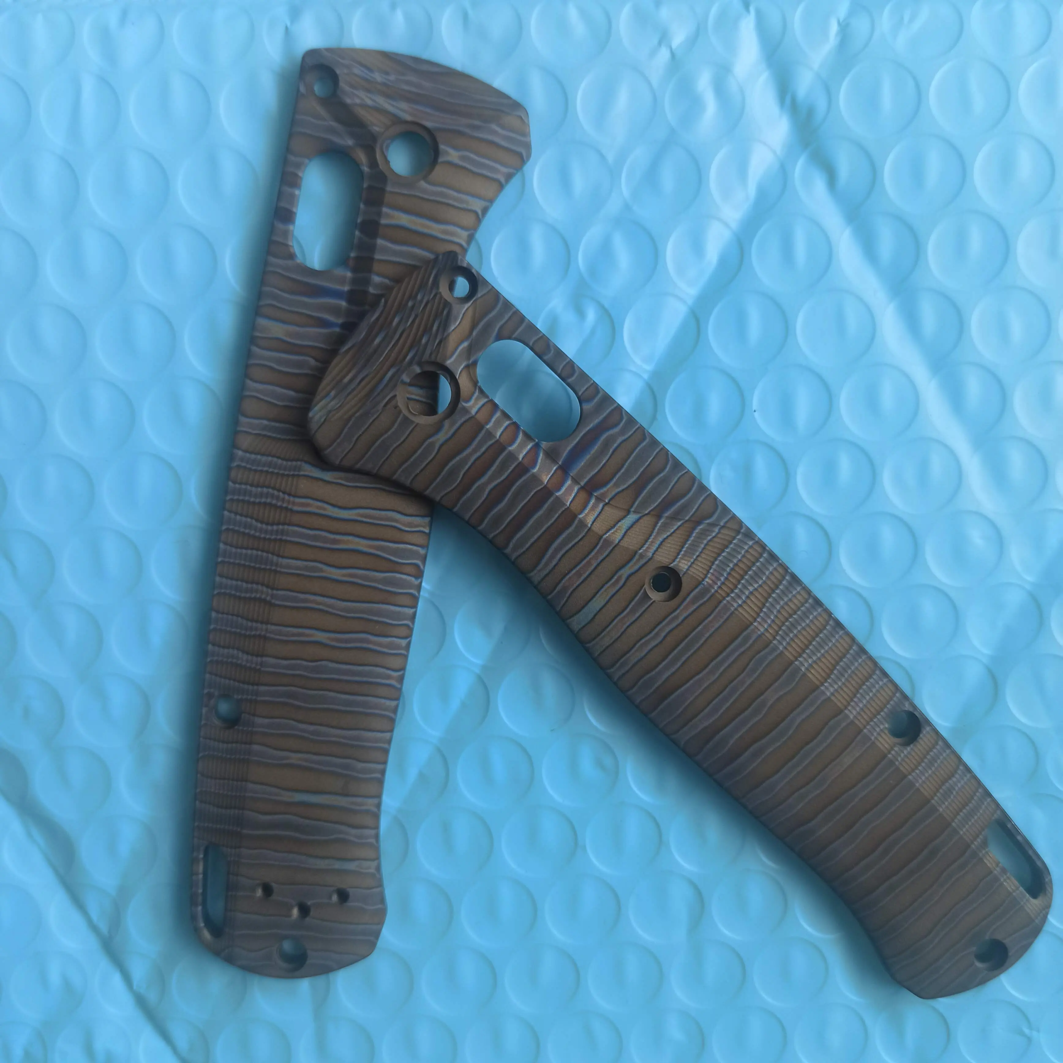 

1 Pair Tiger Pattern Roasted Titanium Handle Scales for Benchmade Bugout 535