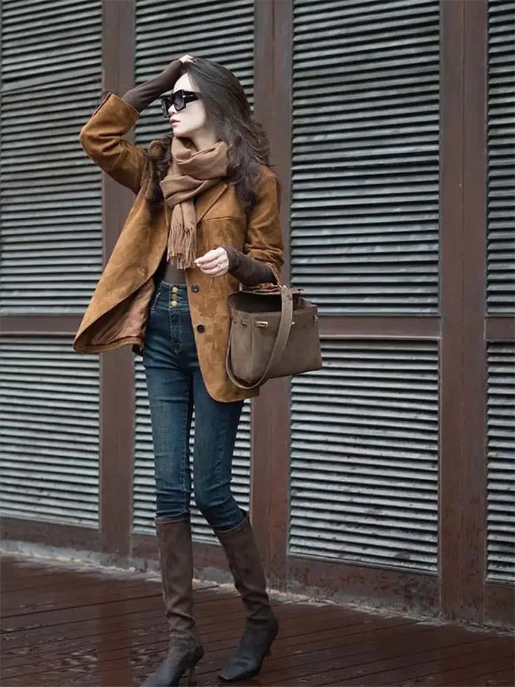 

Стильное женское пальто из кофейной замши для ранней весны, с пуговицами, длинными рукавами, для офиса и повседневной носки