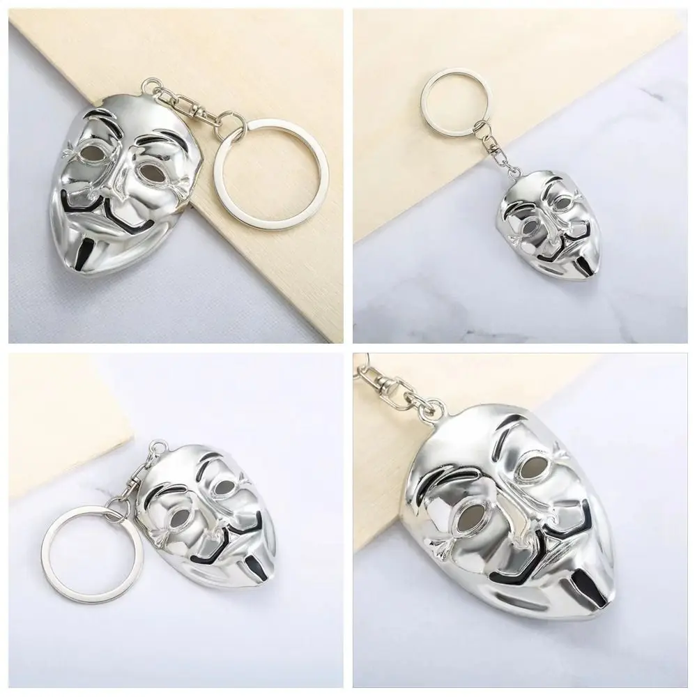 Funny Joker Mask Mask Key Chain Attachment Cool Clown Keychain Silver Pendant Car Key Accessories Women