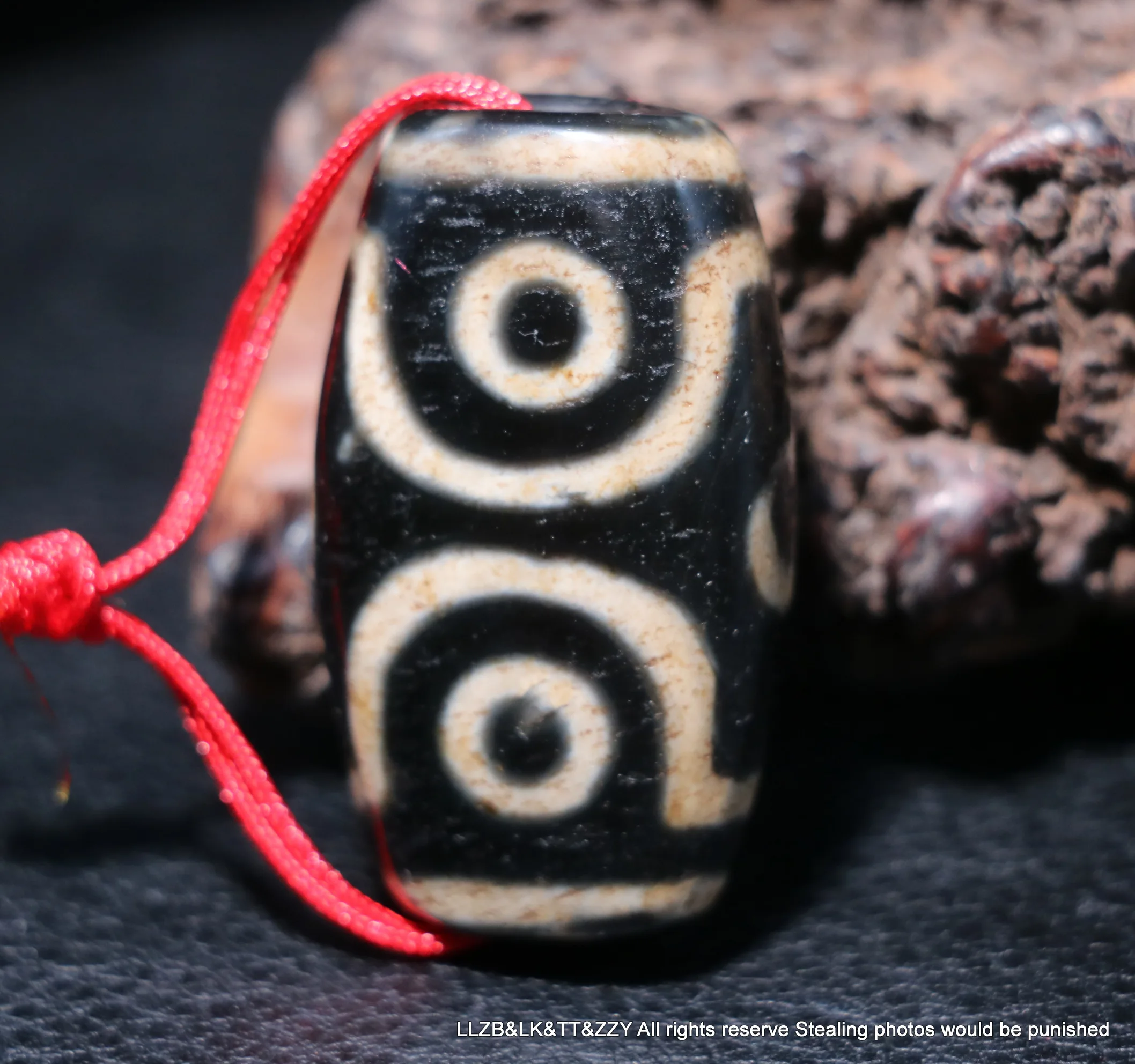 Unique Ultra Energy Magic Tibetan Old Agate 6 Eyed of Healthy Body Symbol Totem Flat-shape dzi Bead Pendant Timestown UPD1210a02