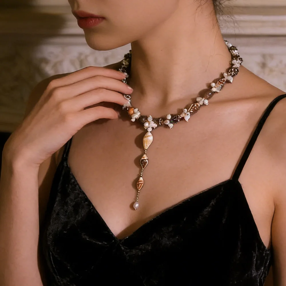 

Оригинальный дизайн: ожерелье-чокер с подвеской в виде ракушки для женщин, роскошная цепочка на шею, украшение-шарм, индивидуальные аксессуары