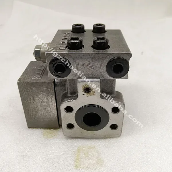 

2025 hot sale Pilot Valve 702-21-09230 Excavator PC128US-2-AC PC138US-2-AT PC130F-7 Control Valve Assy 7022109230 Pilot Valve