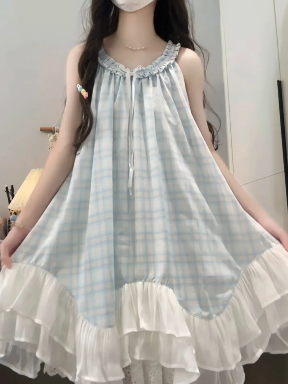 

Blue Plaid Halter Dress 2025 Summer Ruffle Hem Design Empiricism Aesthetic French Style Sleeveless Mini Womens Fashion