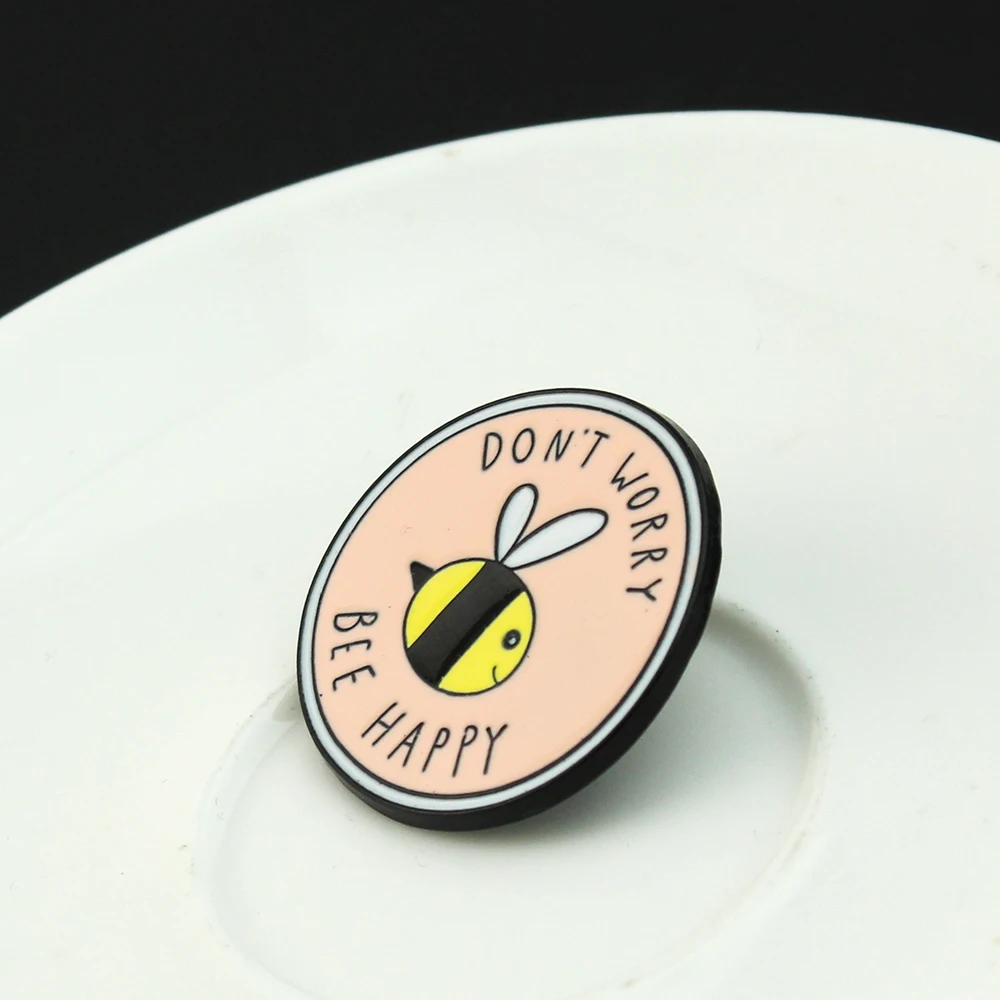Cartoon 'Don't Worry Bee Happy' Brooches Pink Cute Insect Bee Lapel Enamel Pins Brooches Badges Clothes Bags Pin Gift for Women