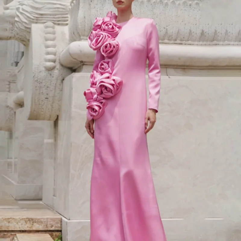 

French Elegant Red Carpet Runway Style2025Summer New Style Three-Dimensional Flower Decoration Round Neck Slim Fit Dress