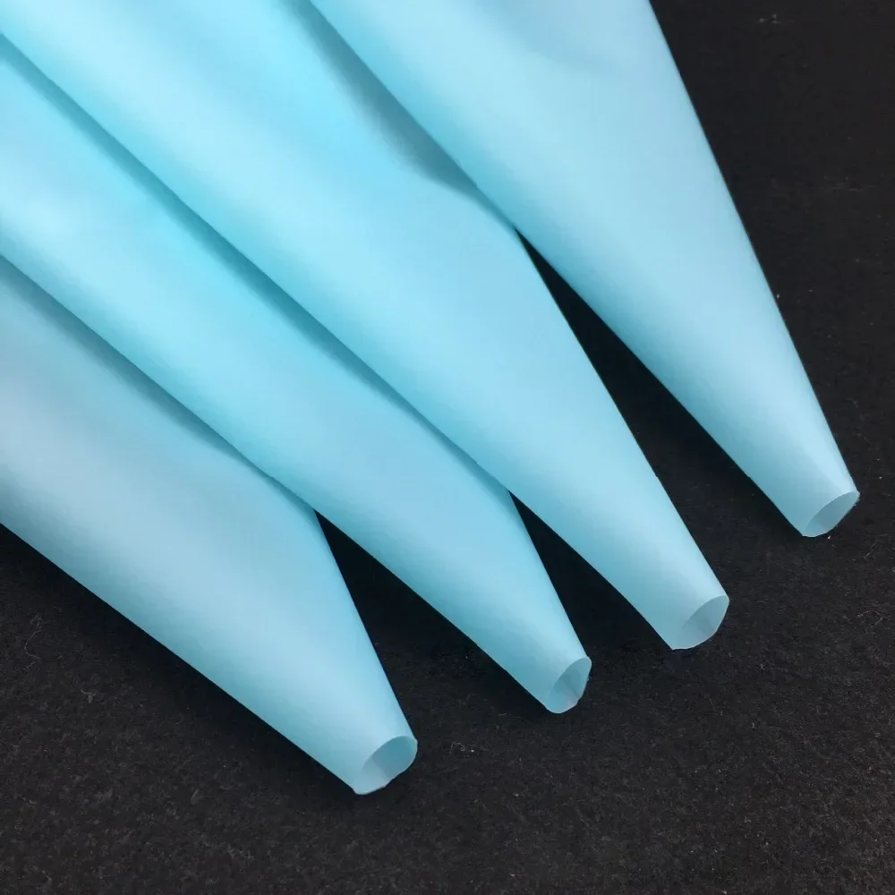 4 Sizes Silicone Pastry Bags Baking Decorating Tools Reusable EVA Material Cream Pastry Bag Squeeze Nozzle Cake Pastry Bag