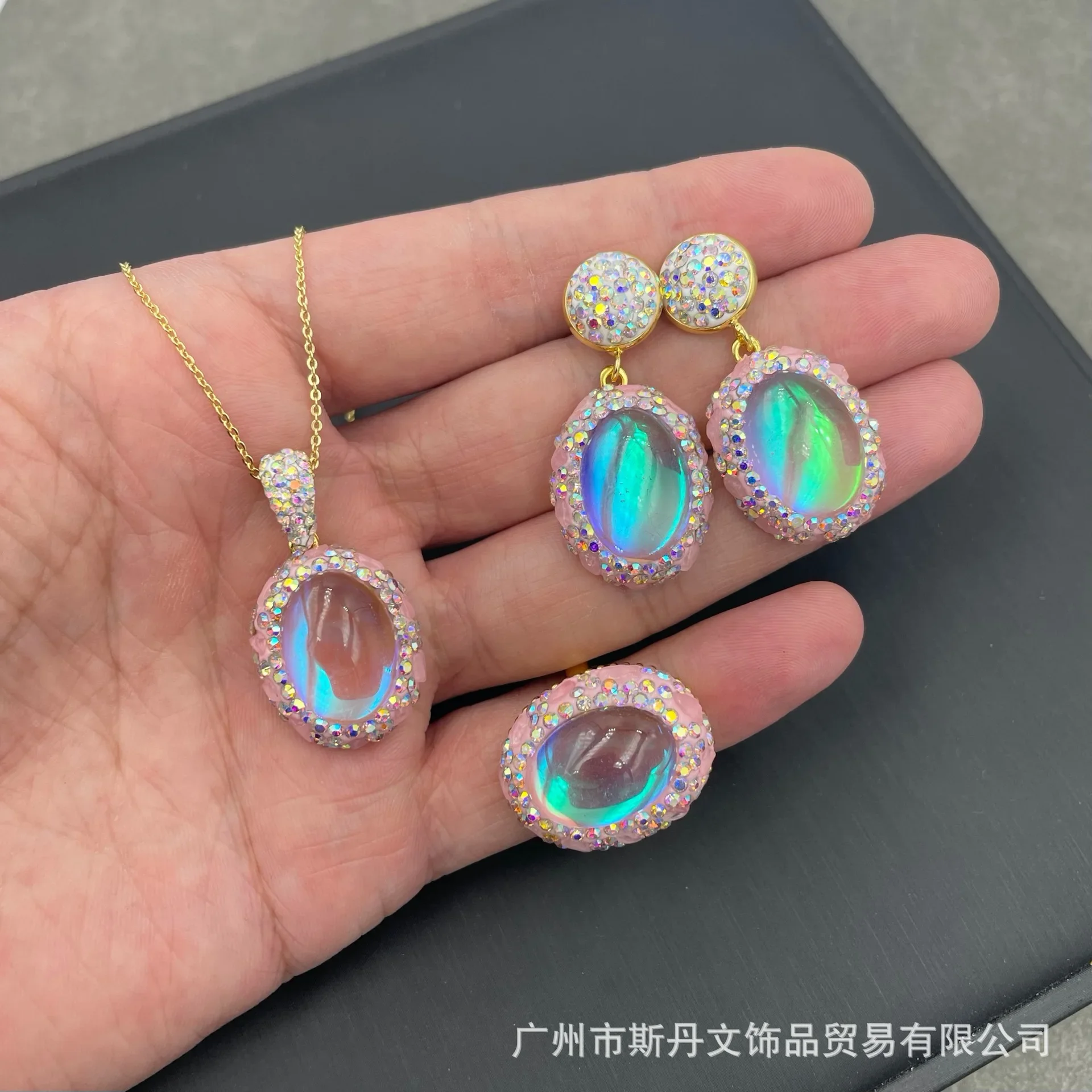 New colorful opal crystal three-piece set medieval necklace niche fashion temperament set factory direct approval