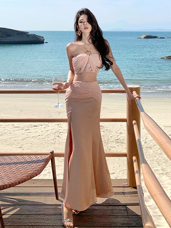 

Summer Beach Vacation Sexy Pink Strapless Top And Halter Neck Bottom Skirt Two-Piece Set Women's Fashion Sensual Style