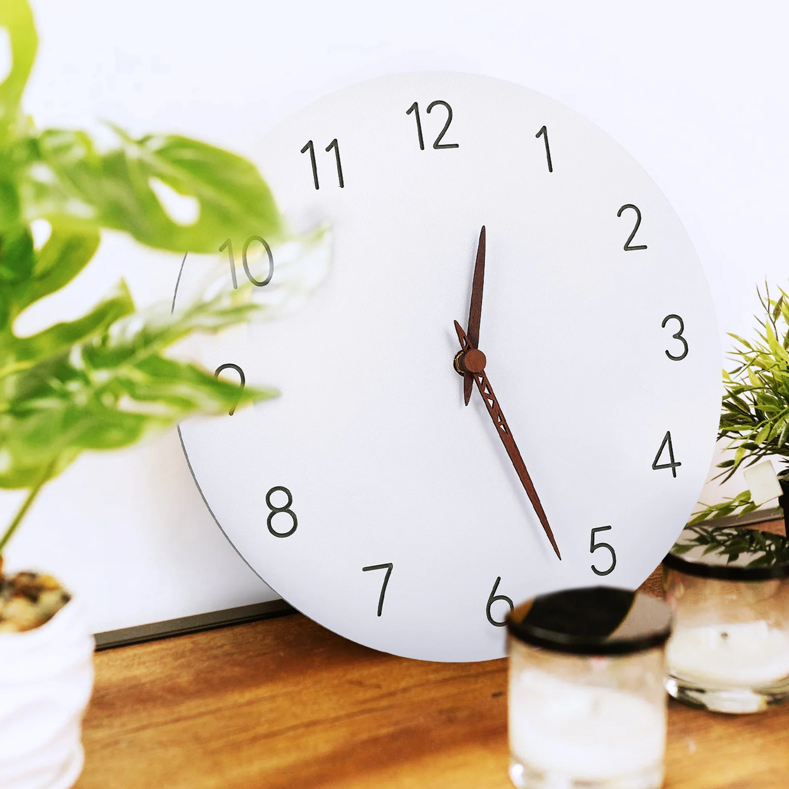 

Quartz Wall Clock Round Silent Non-Ticking Modern Decorative Clock For Living Room Bedroom Office Style