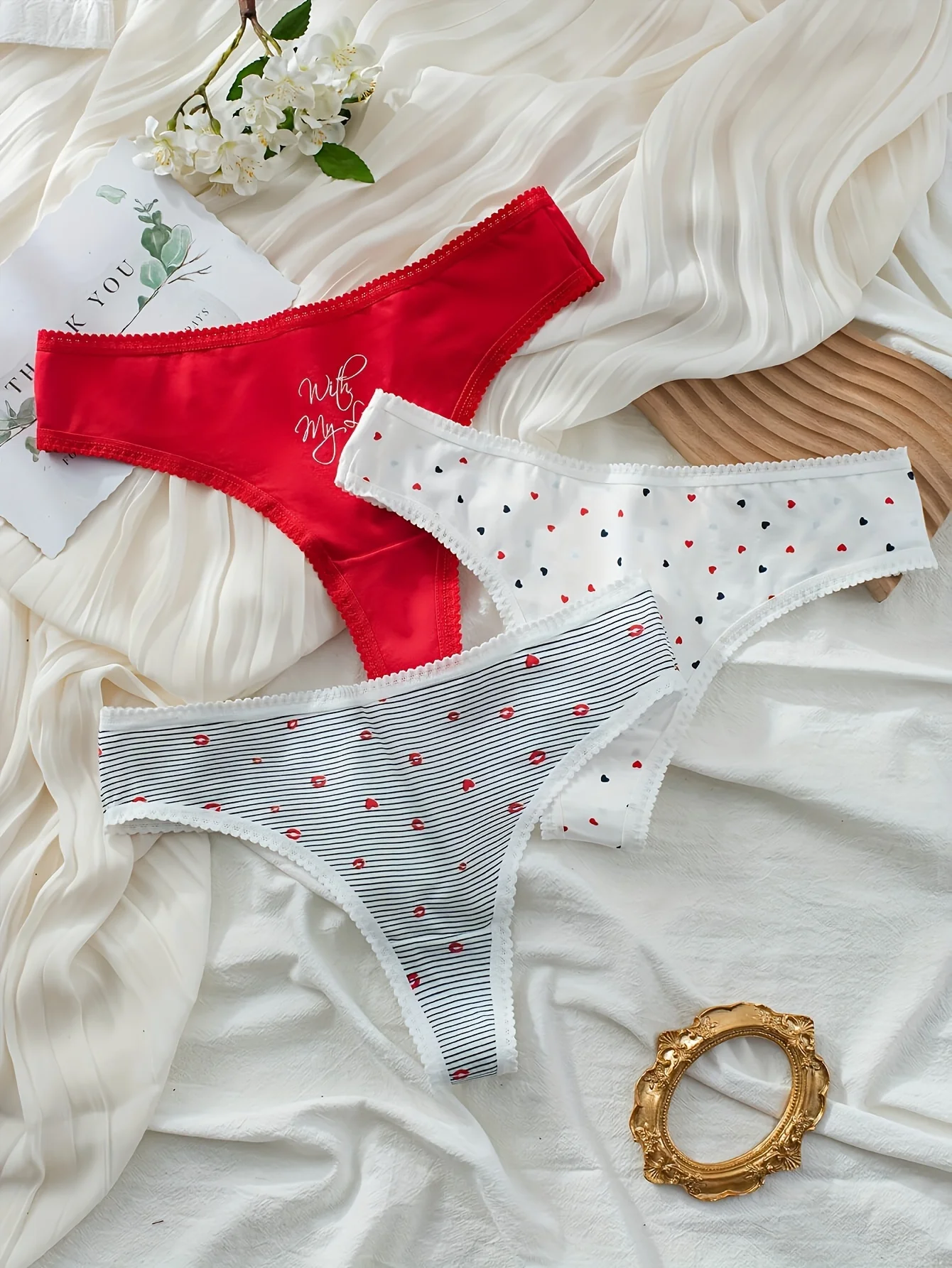 Three-piece mixed-color lip print women's thong summer comfortable heart-patter…
