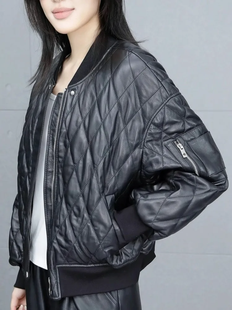 캐주얼 스타일 스탠드 칼라 지퍼 패션 천연 가죽 재킷 루즈 포켓 긴 소매 여성용 따뜻한 양가죽 아우터웨어