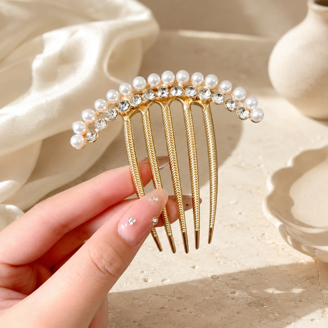 Alloy Hair Fork for Women Korean Pearl U Shaped Hair Pin Floral Bun Holder Non Slip Updo Hair Stick Wedding New Hair Accessories view 3