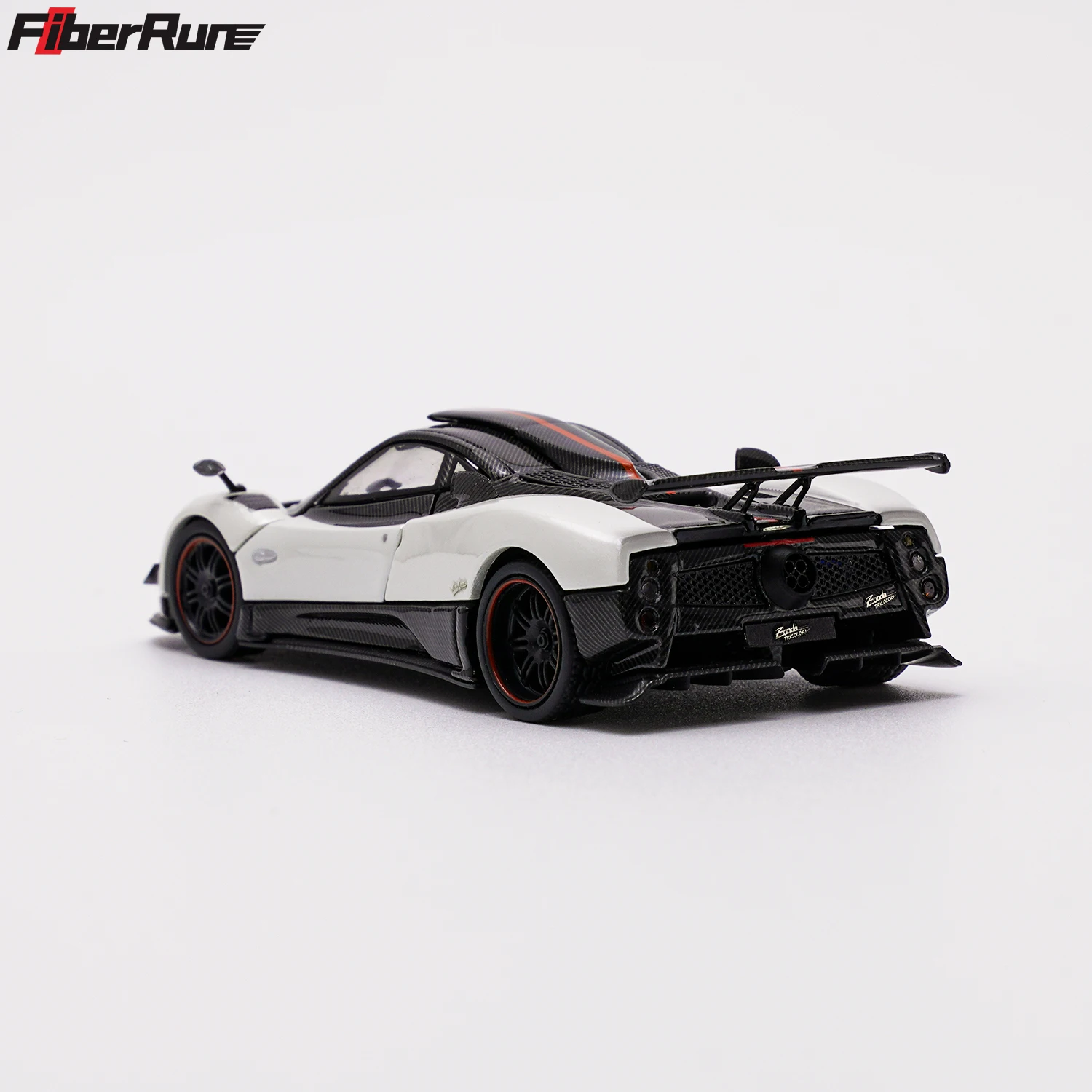 **W przedsprzedaż ** Fiber Run FR 1:64 Zonda Cinque Biały model samochodu