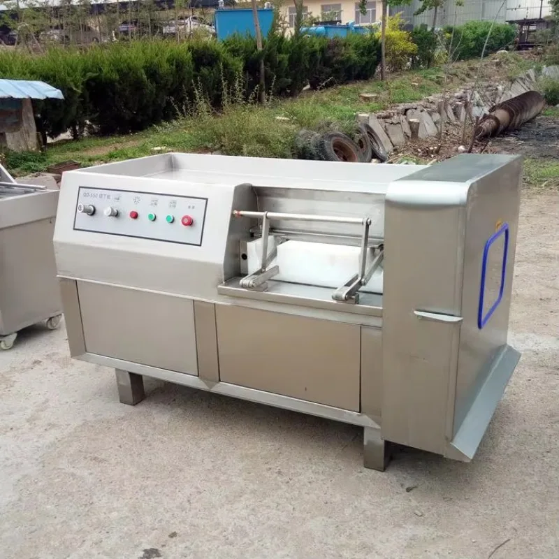 ماكينة تقطيع مكعبات الزنجبيل الأوتوماتيكية المخصصة ماكينة تقطيع الخضروات المكعبة ماكينة تقطيع اللحوم المجمدة